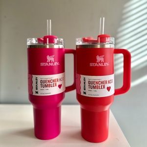 NWT Stanley Target valentines heart 40oz tumbler SET